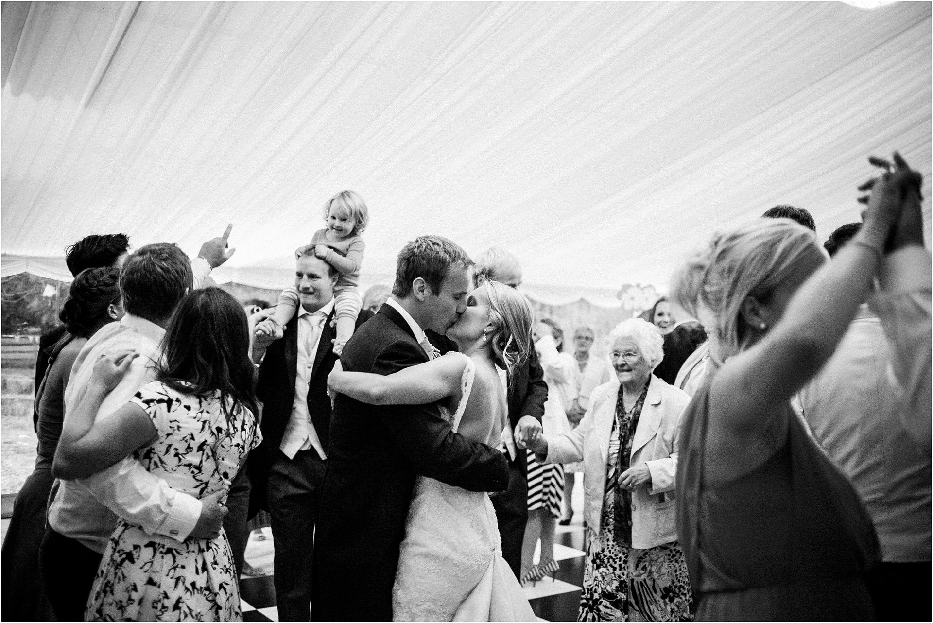 documentary-wedding-photography_0001